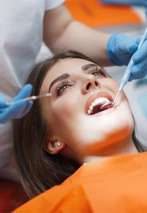 patient visiting dentist for checkup